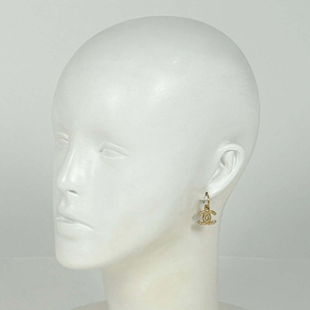 CHANEL Gold Logo Earrings - Picture 5 of 5